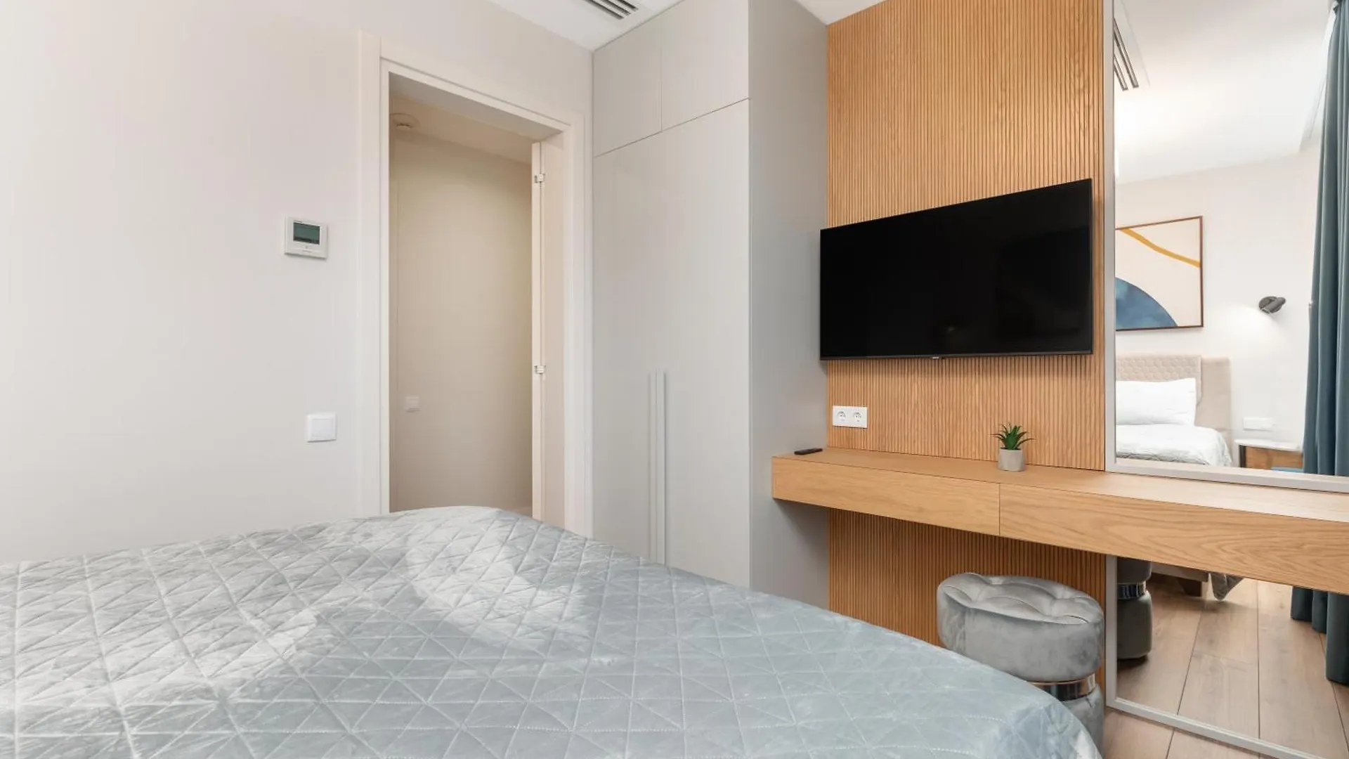 Bellevue Residence Suites Batumi 5*,