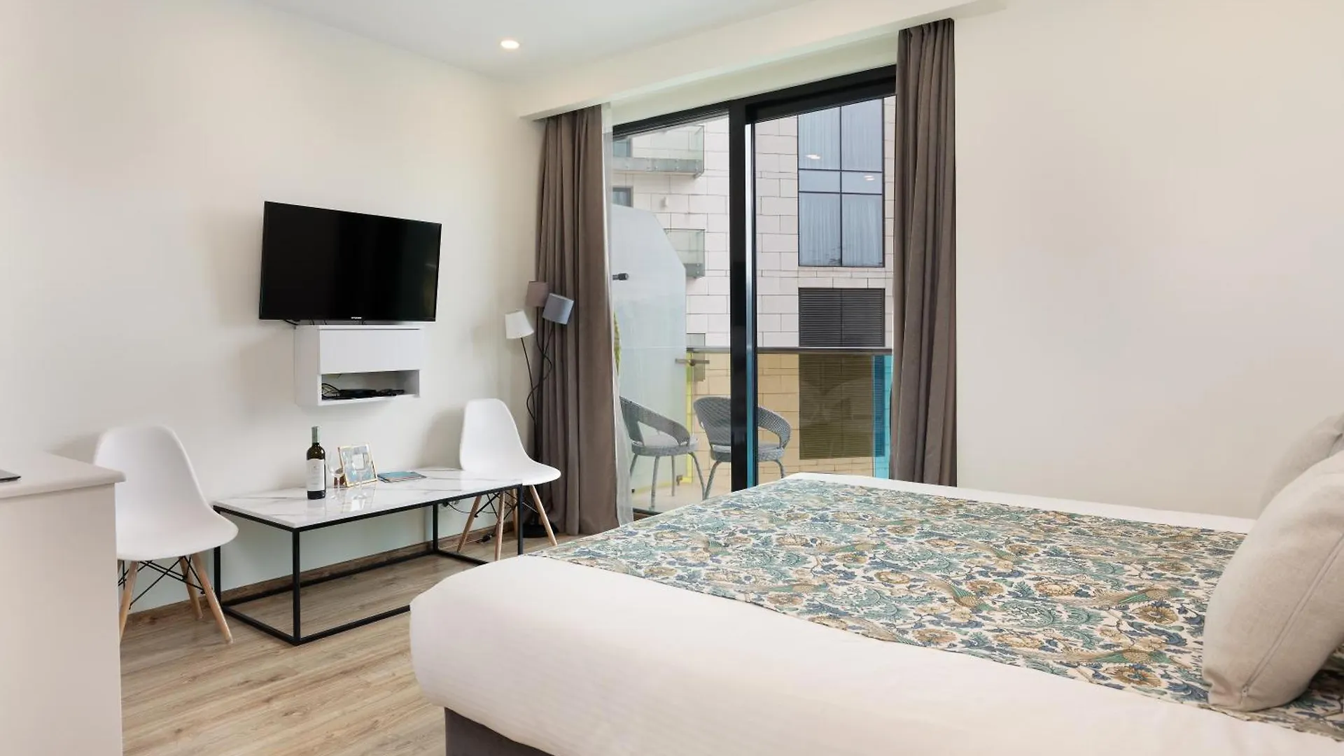 Bellevue Residence Suites Batumi 5*,  Georgia